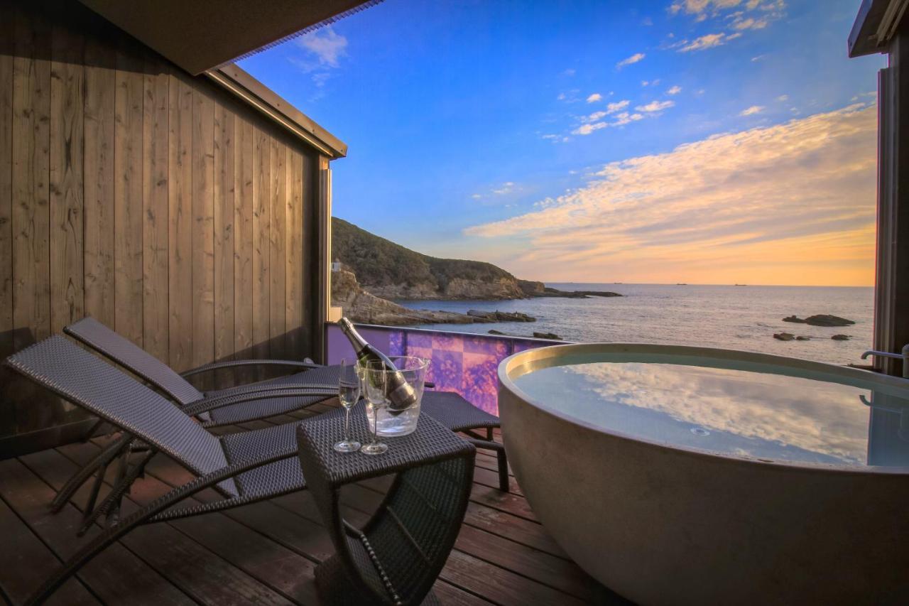 Xyz Private Spa And Seaside Resort Сирахама Экстерьер фото